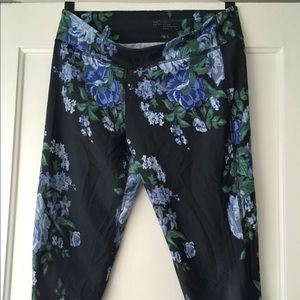 Albion Fit Antigua cobalt capris